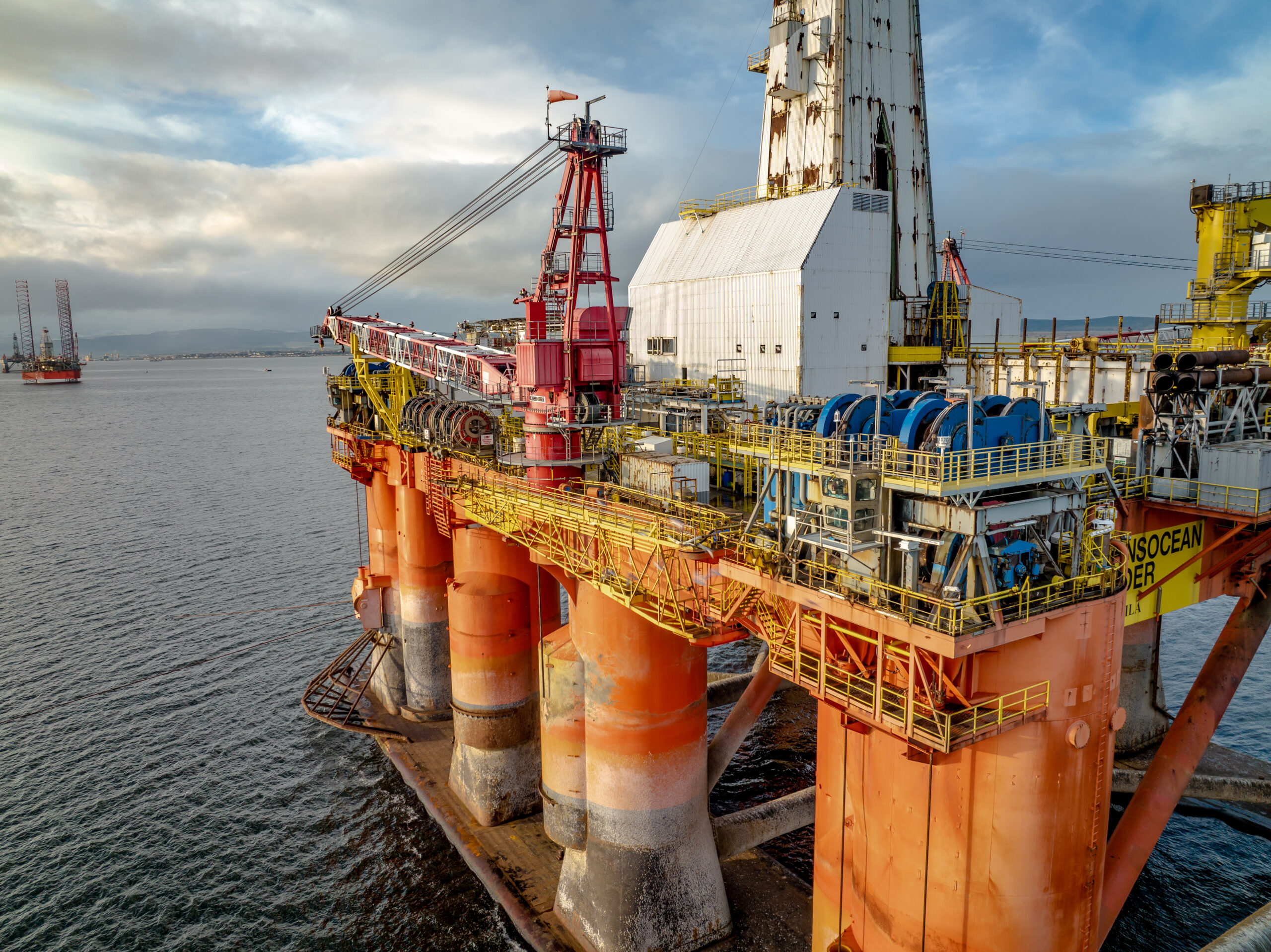Industries 35 Clayton Industries – Advanced Steam Boiler Technology oil and gas drilling platform at sea 2023 11 27 05 32 44 utc scaled Clayton Industries – Advanced Steam Boiler Technology